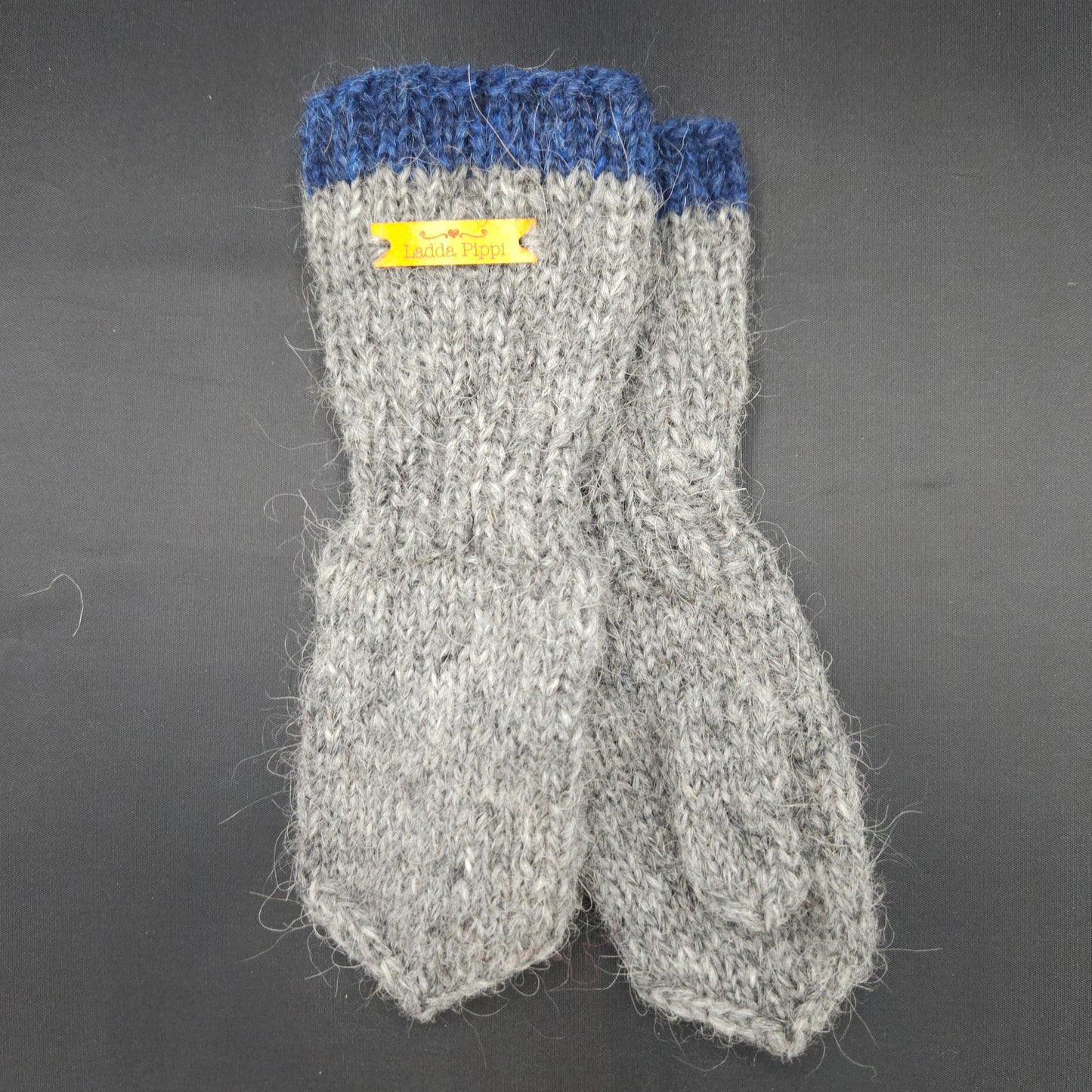 Kids Icelandic Wool Mittens - 6-8 y/o - Knit by Ragna