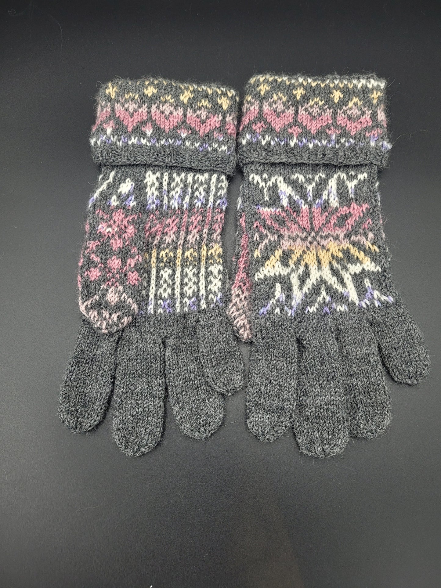 Gloves knit by Jónína Kristjánsdóttir - 1