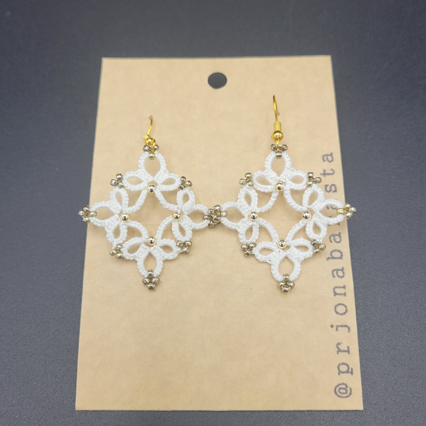 Tatting Lace Earrings - Diamond - by Prjónabarasta