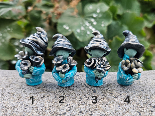 Flower Pickers in Blue - Homemakers & Hidden people