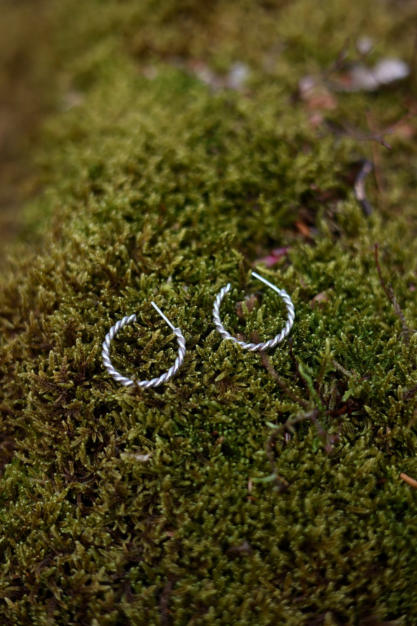 Twisted hoops