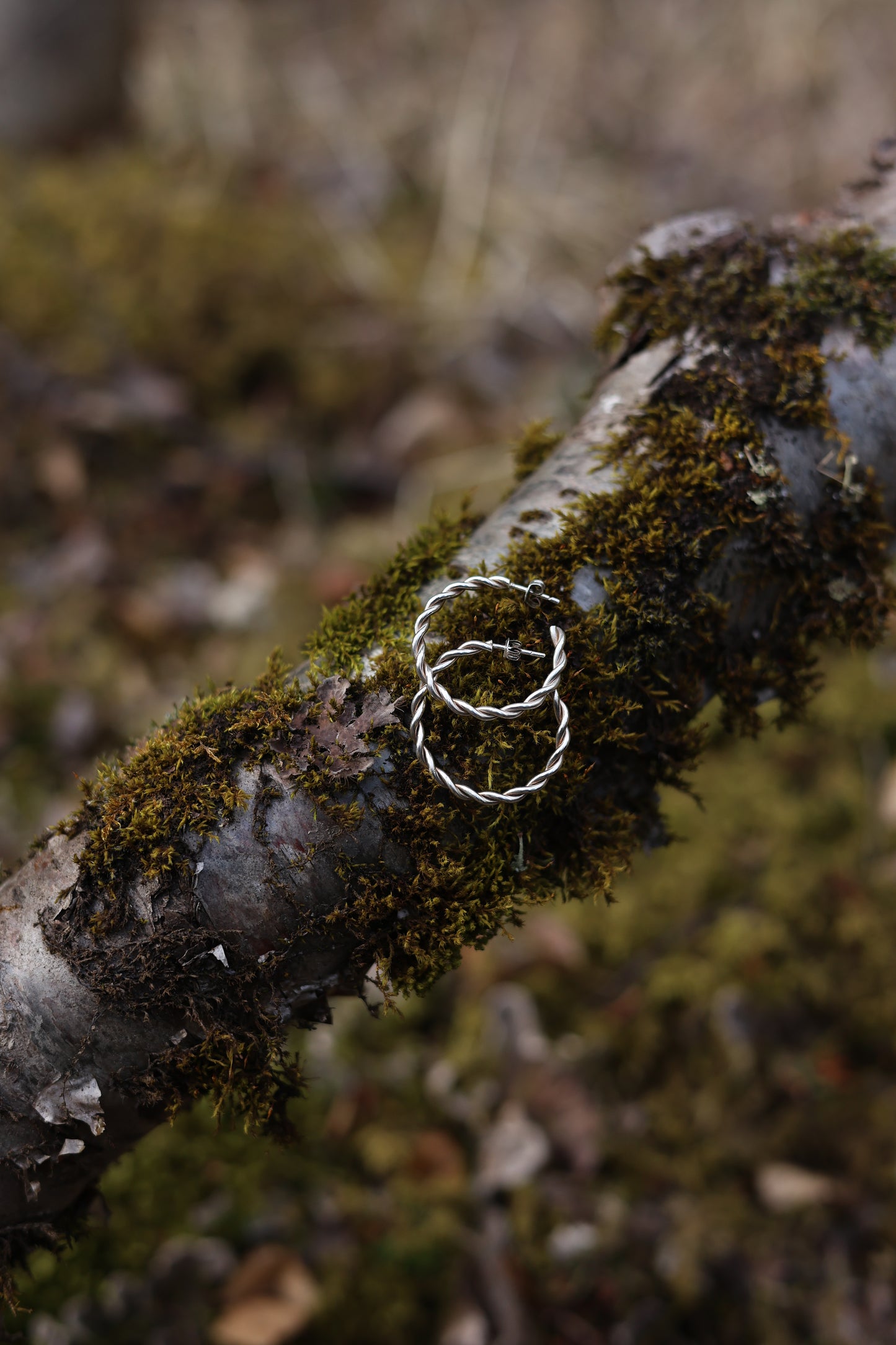 Twisted hoops