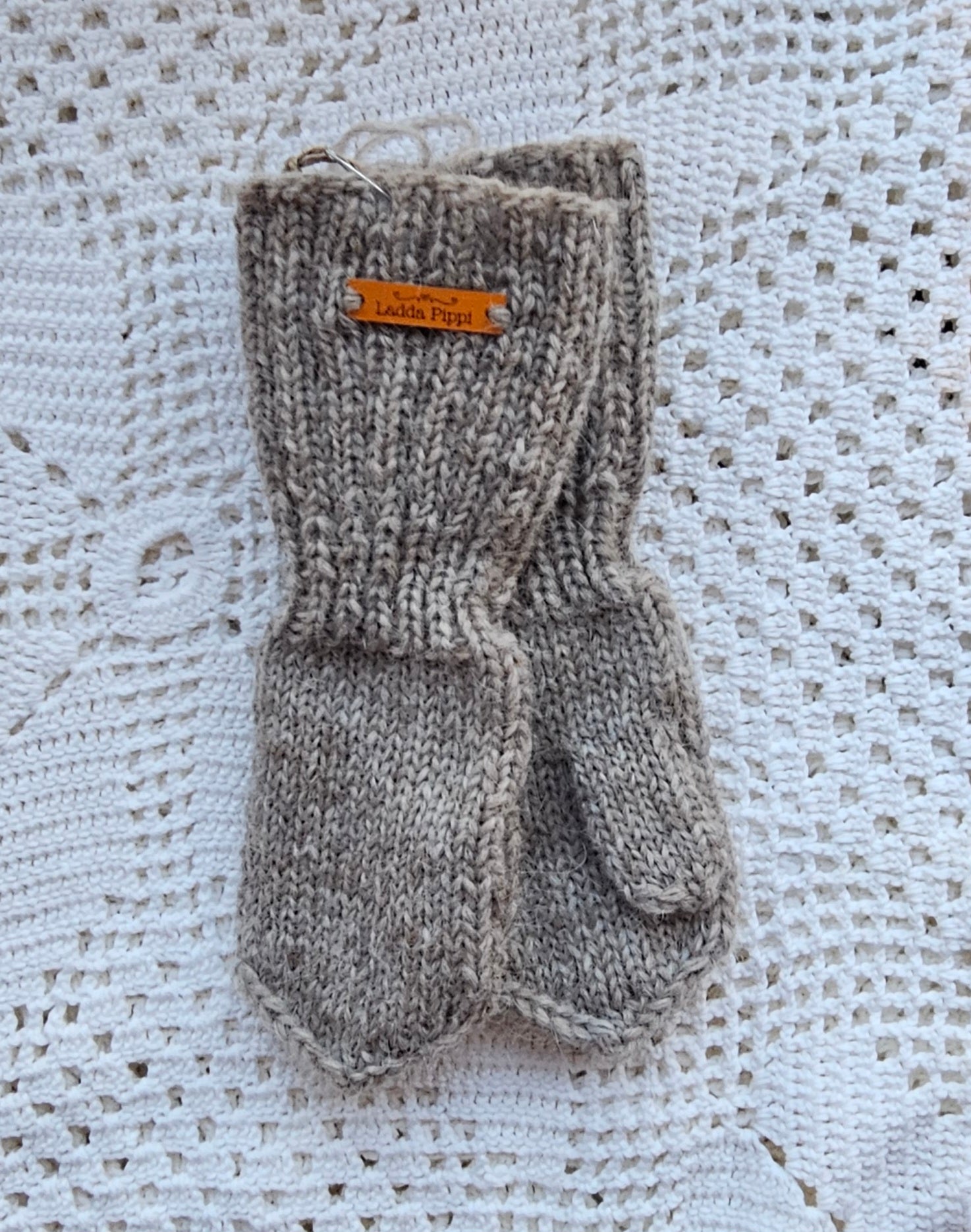 Kids Icelandic Wool Mittens - 7-8 y/o - Knit by Ragna