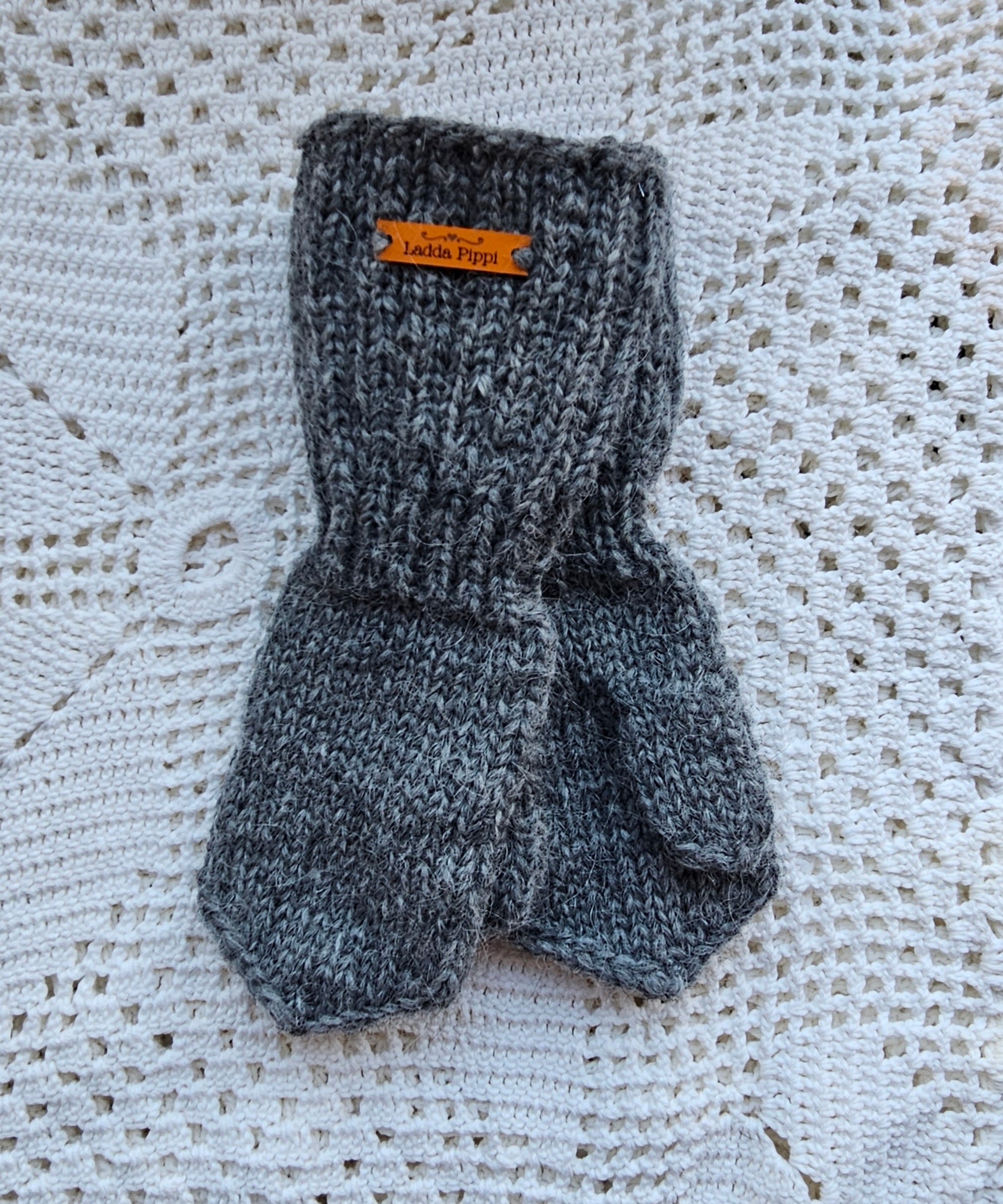 Kids Icelandic Wool Mittens - 7-8 y/o - Knit by Ragna