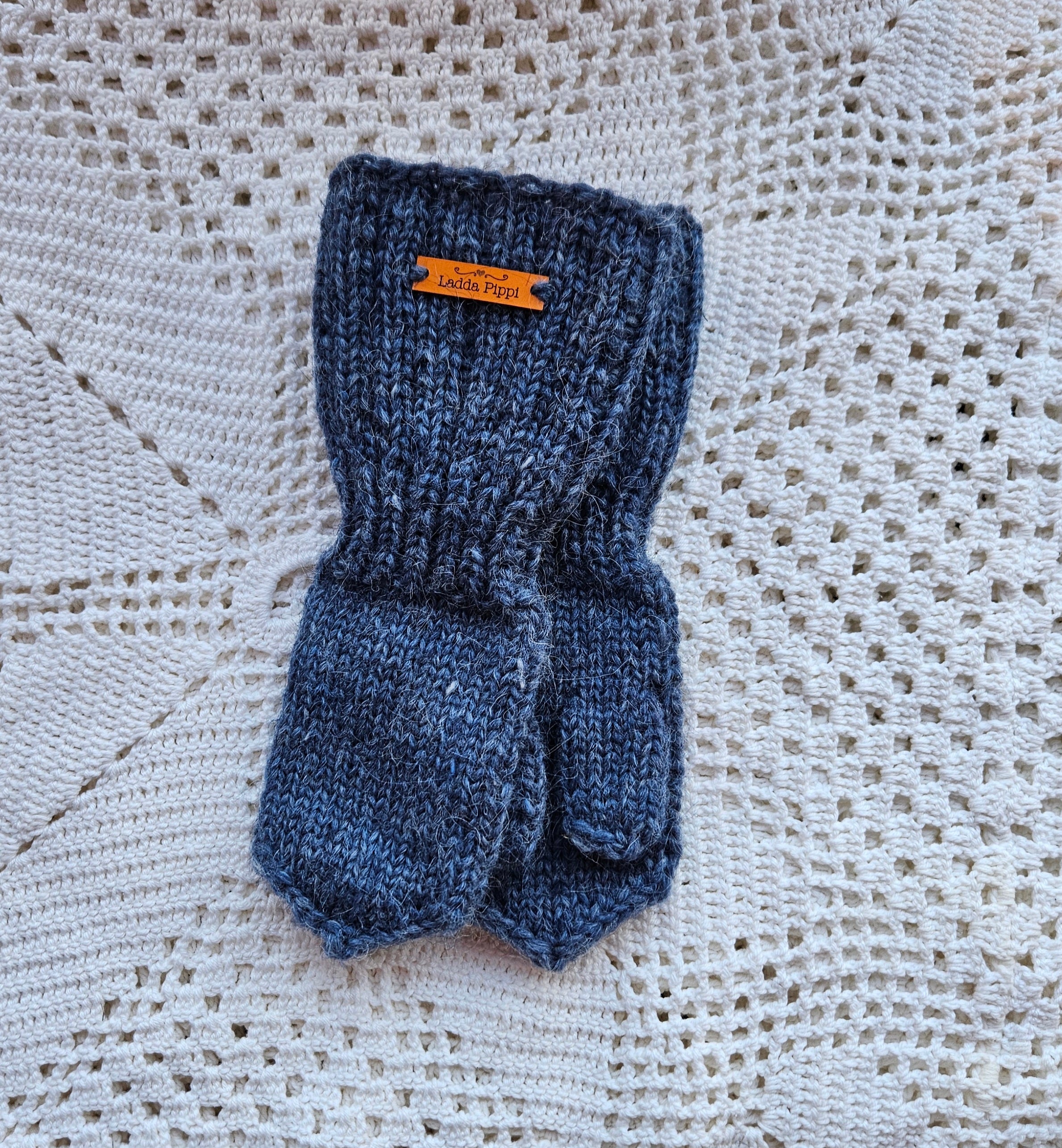 Kids Icelandic Wool Mittens - 7-8 y/o - Knit by Ragna