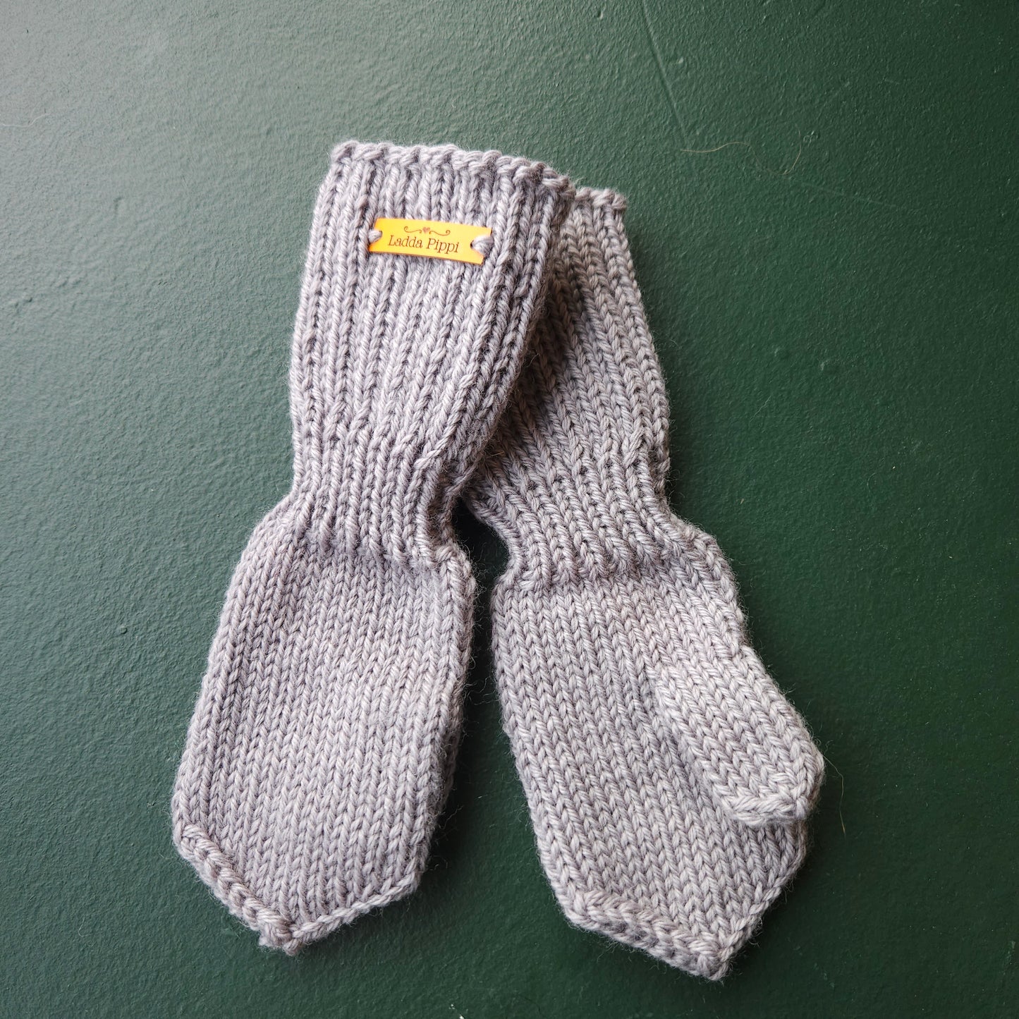 Kids Merino Wool Mittens - 6-8 y/o - Knit by Ragna