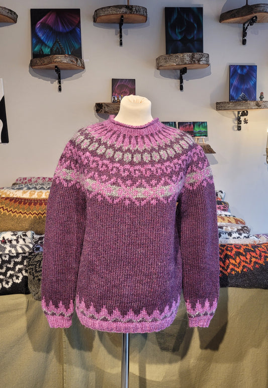 Lopapeysa knit by Valdís Bára Kristjánsdóttir - 1
