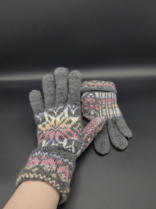 Gloves knit by Jónína Kristjánsdóttir - 1