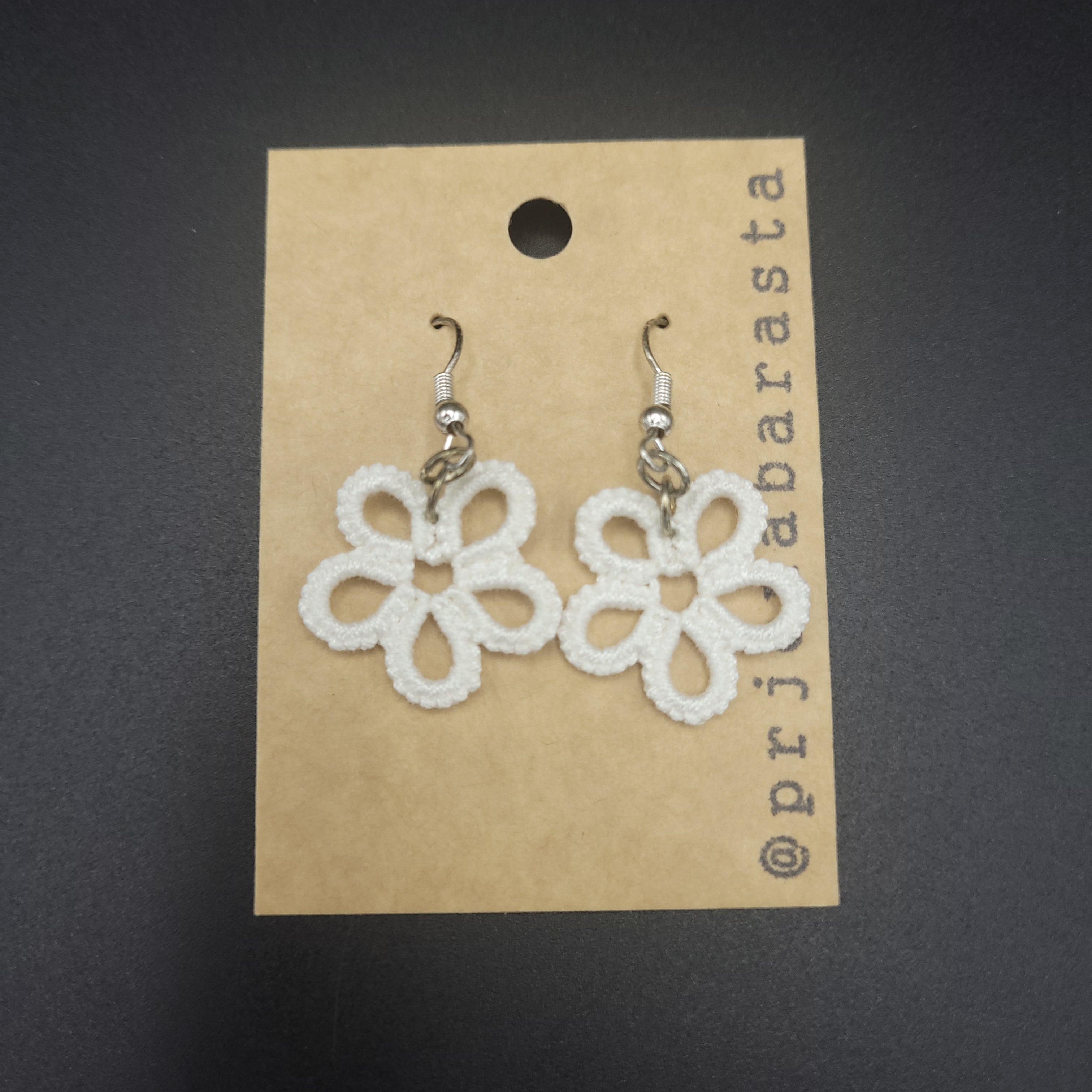Tatting Lace Earrings - Flower - by Prjónabarasta