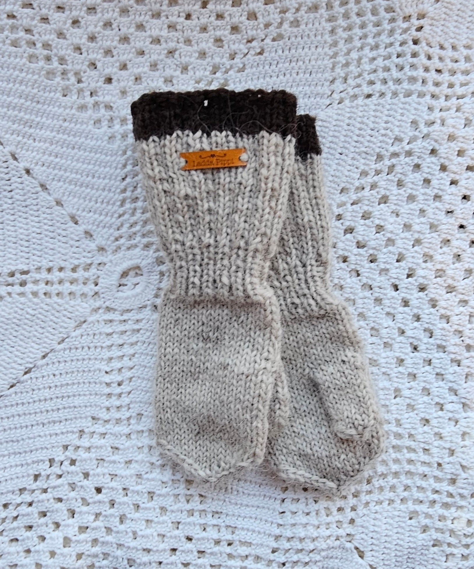 Kids Icelandic Wool Mittens - 7-8 y/o - Knit by Ragna