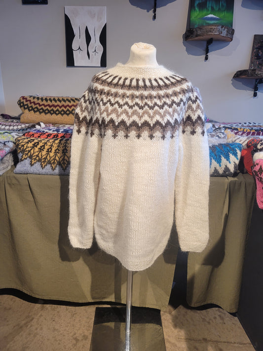 Lopapeysa - Knit by Guðrún Hanna - 22